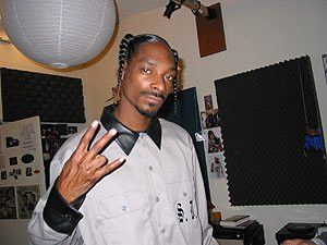 🐞 Paroles Snoop Dogg - Snoop Lion : paroles de chansons, traductions et ...